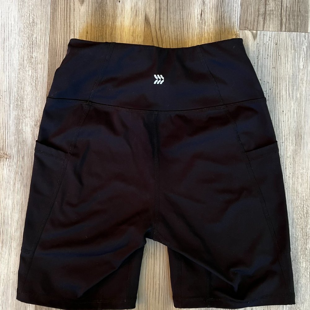 Target All in Motion Bike Shorts - Black - XS - Picture 2 of 4